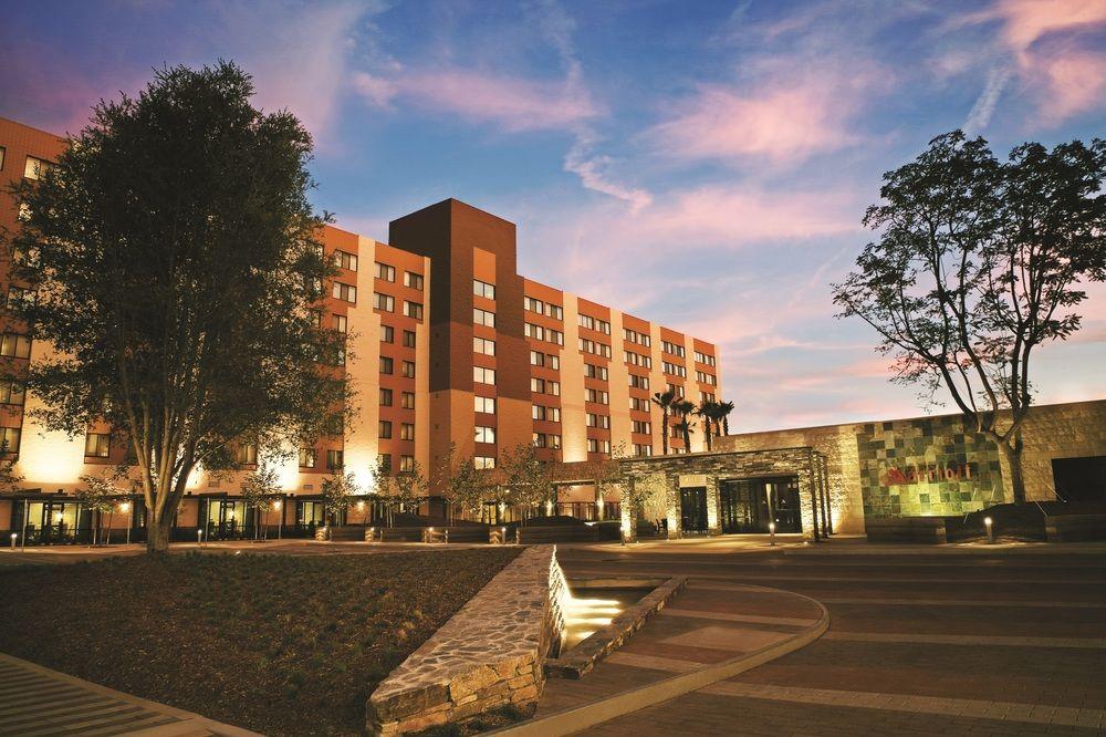 Los Angeles Marriott Burbank Airport Екстер'єр фото