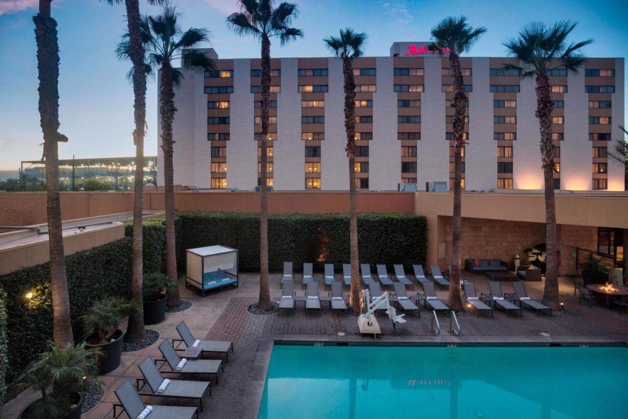 Los Angeles Marriott Burbank Airport Екстер'єр фото