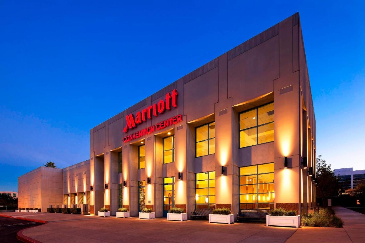 Los Angeles Marriott Burbank Airport Екстер'єр фото
