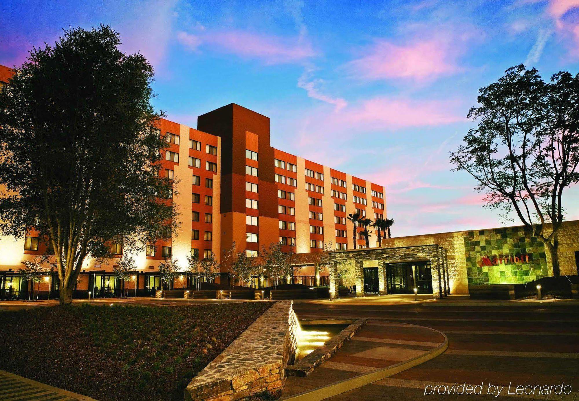 Los Angeles Marriott Burbank Airport Екстер'єр фото